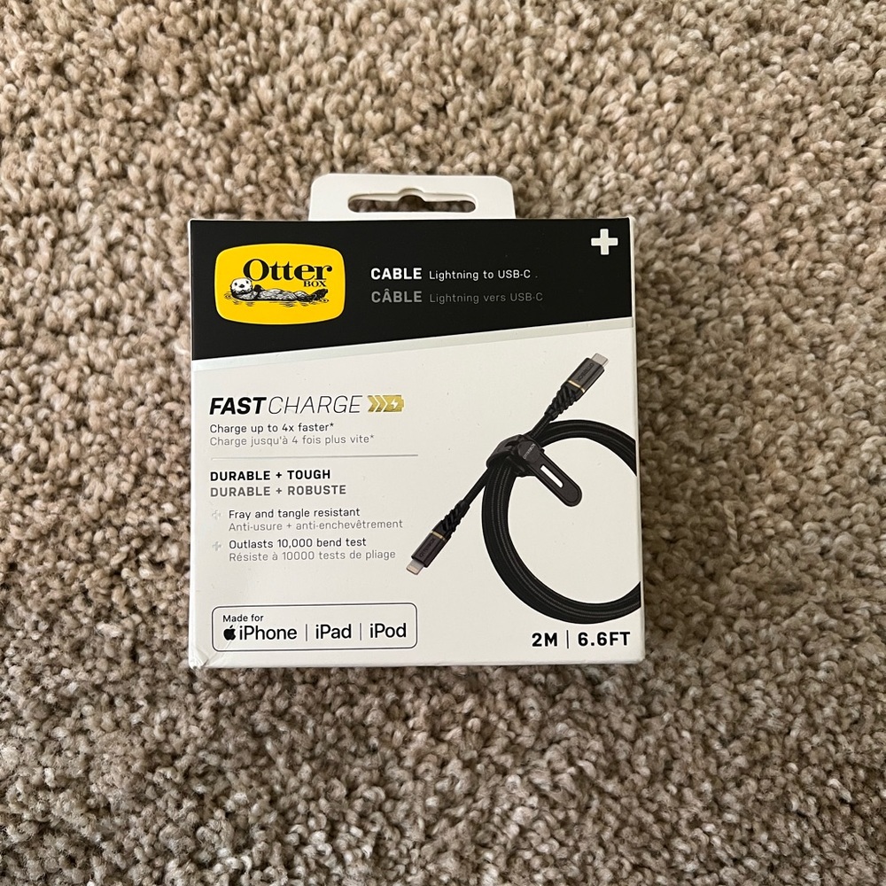 Otter Box Lightning to USB-C Cable